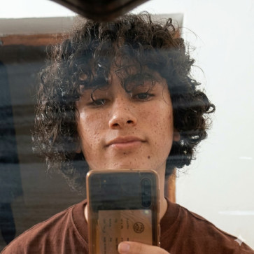 Brandon , 25, Canada