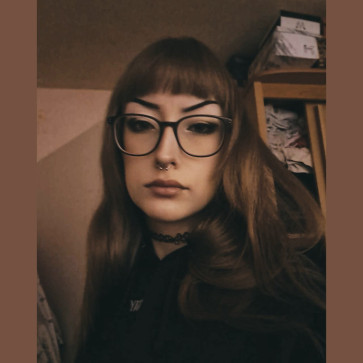 Gaby, 19, United States
