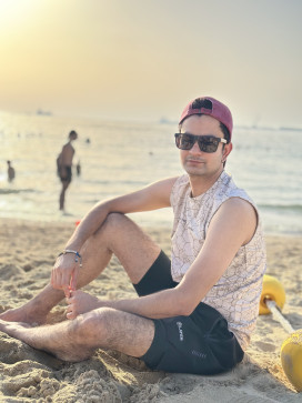 Annu , 32, United Arab Emirates