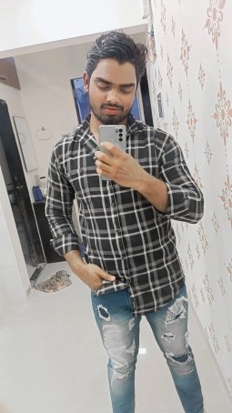 Shahzad, 21, India